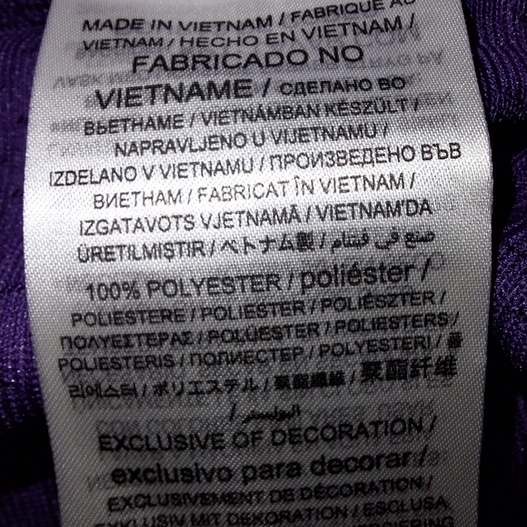 A Nike official NFL Baltimore Ravens #52 Ray Lewis jersey in a men's size XXL. - Picture 5 of 7